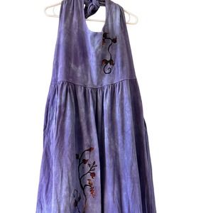 Chic Lavender Embroidered Midi Dress